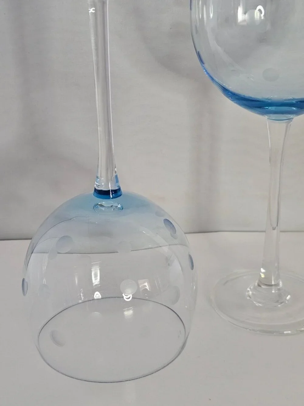2 Block Glitter Blue Goblet 8.5